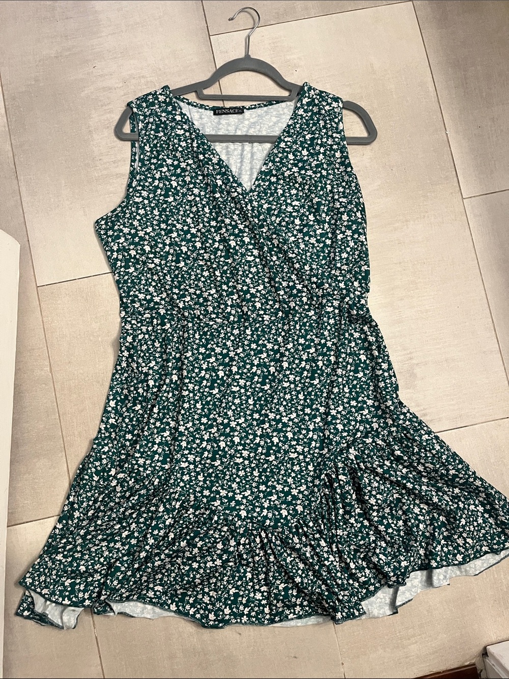 Fenn & Claire Green Floral Wrap-Style Mini Dress